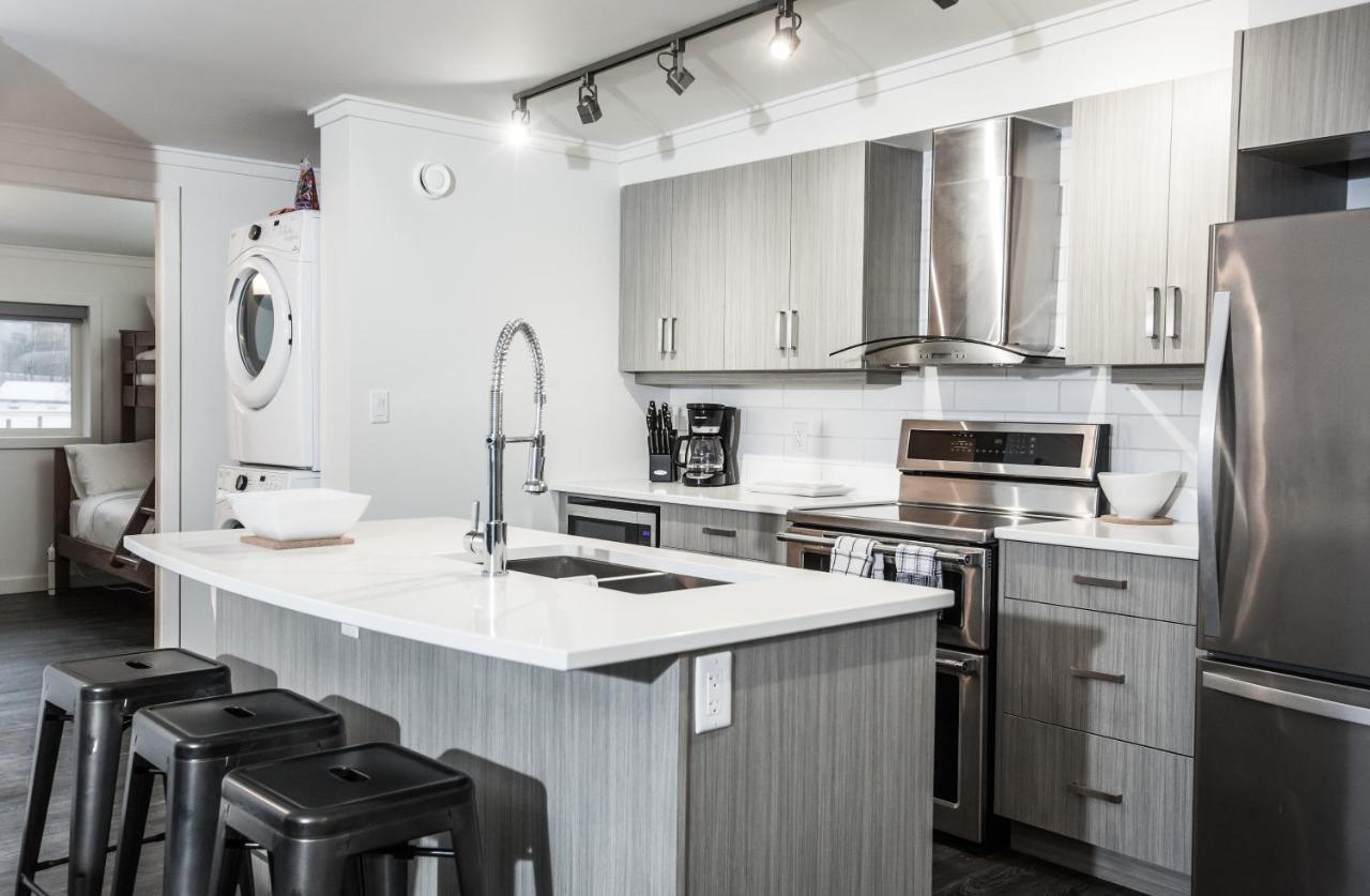 Novlan Suite By Revelstoke Vacations Eksteriør billede